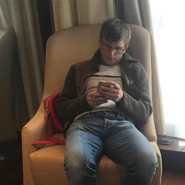 Вернувшийся в семью после многочисленных измен Андрей Аршавин стремительно теряет зрение