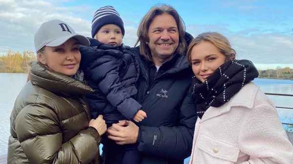 Супруга Дмитрия Маликова обнародовала трогательное семейное фото с новорожденным сыном