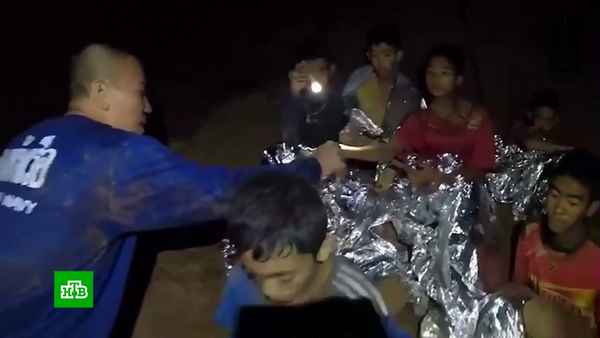 Миссия выполнена: юных футболистов и тренера эвакуировали из затопленной пещеры в Таиланде