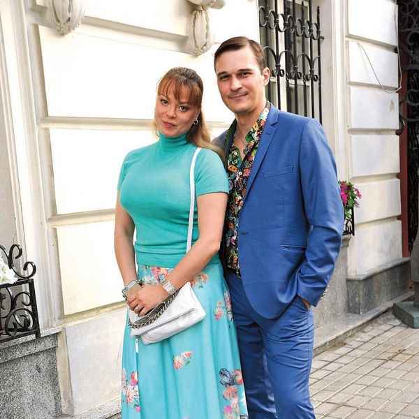 Громушкина решила развестись с мужем, с которым прожила шесть лет, ради Александра Домогарова