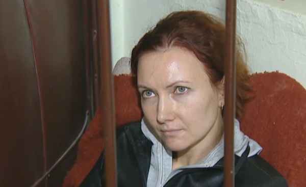 Ногами и табуреткой: солистку "Маши и медведей" Марию Макарову избили в Москве за квадратные метры