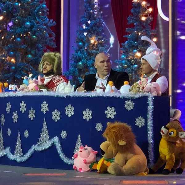 Сюрпризы в Новый год на главных каналах: Киркоров, Басков, забавные скетчи и молодые исполнители